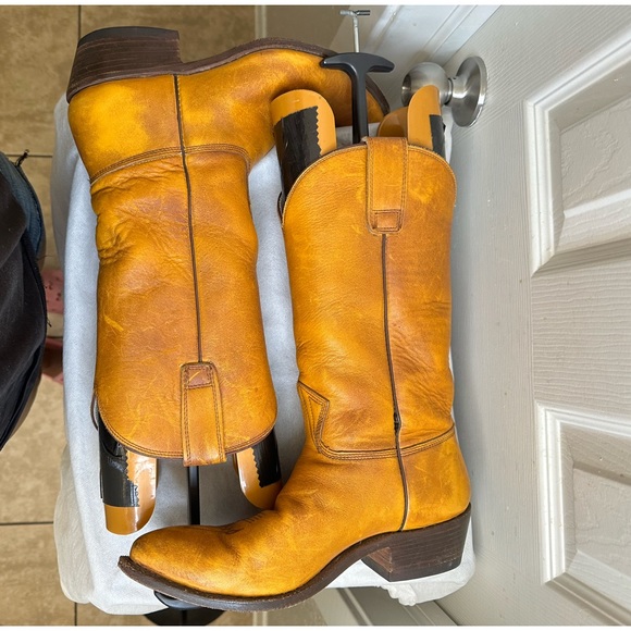 Vintage 1977 Stewart Boot Co. Handmade SOFT Leather Cowboy Boots Men's size 9 D - Picture 3 of 13